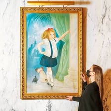 An illustration of Eloise, the mischievous child character associated with New York’s Plaza Hotel.