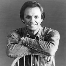 Portrait of country singer Mel Tillis