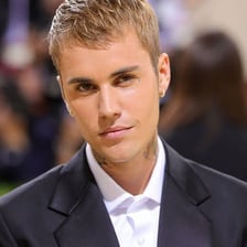 A portrait of singer Justin Bieber.