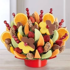 Large bunches of fruit representing a lot