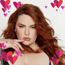 Portrait of model and activist Tess Holliday