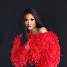Portrait of singer Toni Braxton performing or posing for a photograph