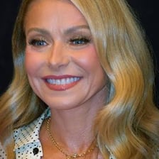 Kelly Ripa appearing as a television host