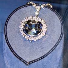 The blue Hope Diamond displayed in a museum case