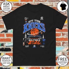 New York Knicks players on a basketball court.