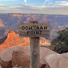 A view from Ooh Aah Point overlooking the Grand Canyon