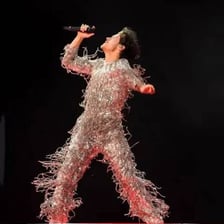 Beyoncé and Harry Styles performing separately as solo musicians.