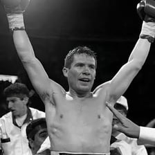 Mexican boxer Julio César Chávez in the ring