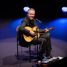 A single musician giving a solo performance.