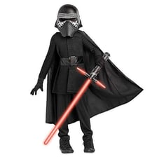 Kylo Ren wearing his black mask and costume