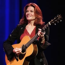 Country singer Rosanne Cash performing.