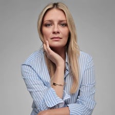 A portrait of actress Mischa Barton.
