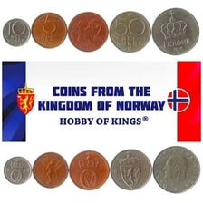 Norwegian krone banknotes and coins, representing Norway’s currency.
