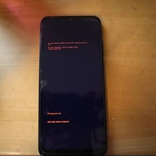A smartphone showing an error screen after a failed software update