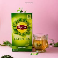 A Lipton tea package