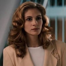 Julia Roberts as law student Darby Shaw in The Pelican Brief