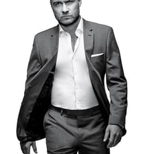 Liev Schreiber as Ray Donovan.