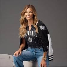 Portrait of sportscaster Erin Andrews