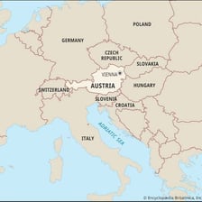 A map showing Austria in its European surroundings.