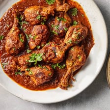 A bowl of spicy vindaloo curry.