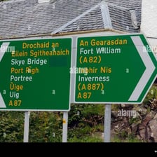A sign displaying Gaelic alongside another language