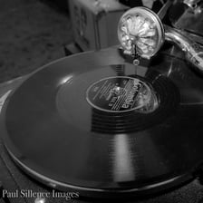 A vintage shellac gramophone record on a turntable.