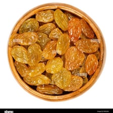 Dried sultanas in a bowl