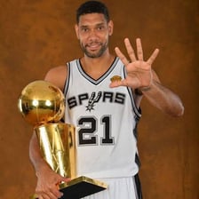 Tim Duncan playing basketball for the San Antonio Spurs