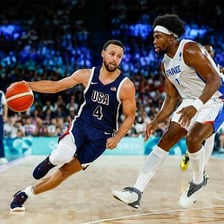 Stephen Curry playing basketball
