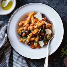 A bowl of chickpea penne labeled as gluten-free pasta.
