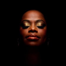 Portrait of singer Des'ree.