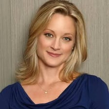 Portrait of actress Teri Polo.