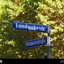 A Munich street scene with German-language signage