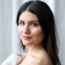Phillipa Soo performing as Eliza in Hamilton.