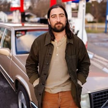 Portrait of singer-songwriter Noah Kahan