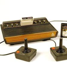 An original Atari 2600 video game console