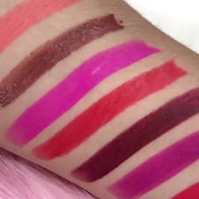 A lipstick swatch showing a flat, nonglossy matte finish.