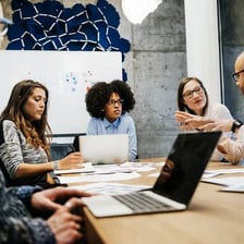 A person making a final decision during a meeting.