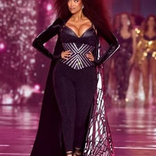 Tyra Banks posing at a fashion event.