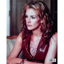 Julia Roberts in the film Erin Brockovich