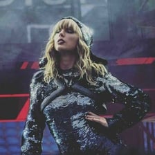 Taylor Swift performing the song “I Did Something Bad.”