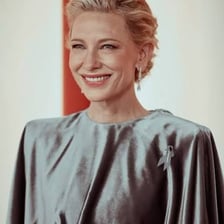 Cate Blanchett posing at an Academy Awards ceremony