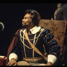 Portrait of operatic bass-baritone Simon Estes.