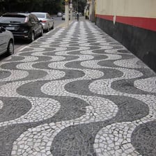 A street scene in São Paulo, Brazil.