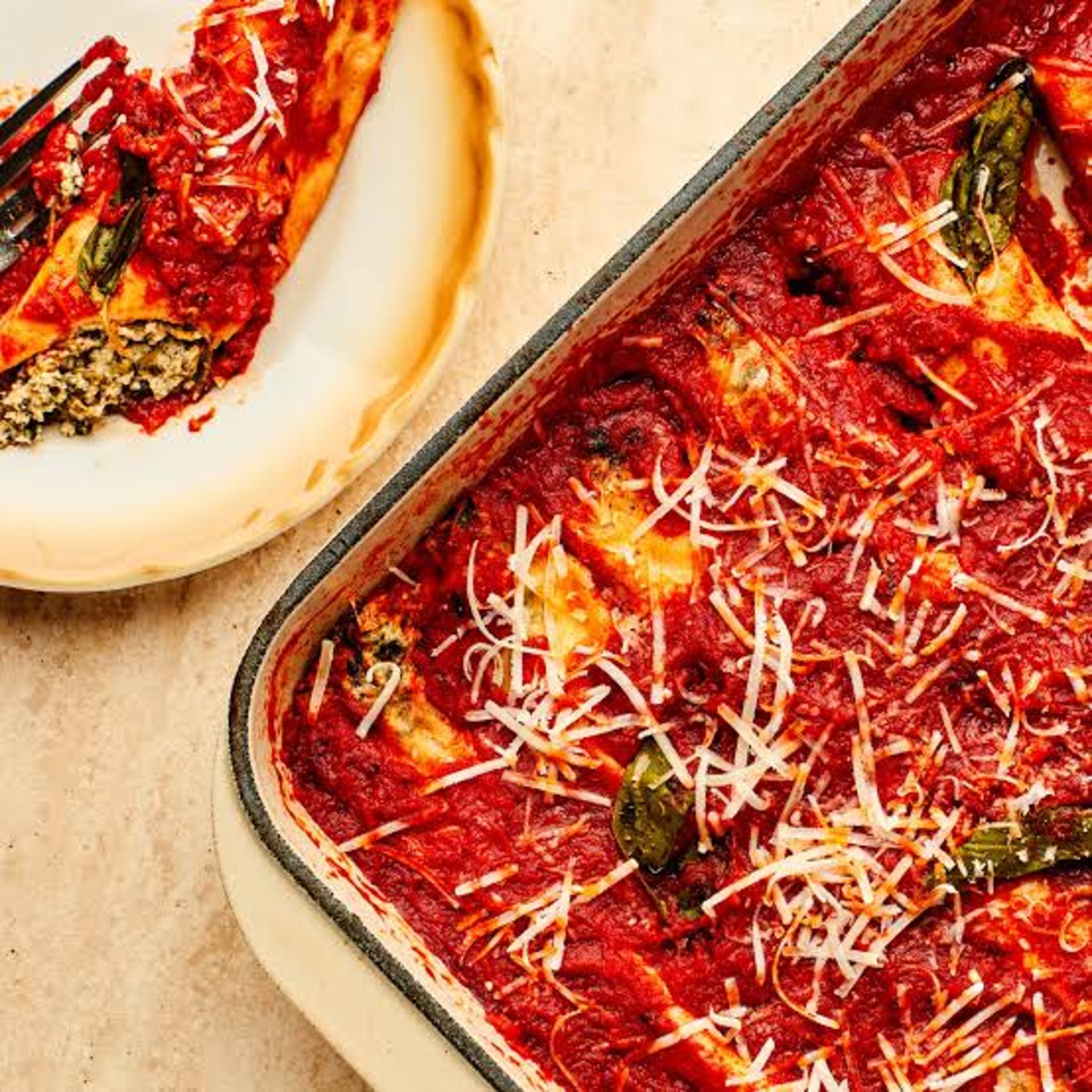 Manicotti topping — LA Times Crossword Answer