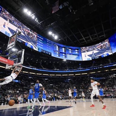The Los Angeles Clippers playing a basketball game.