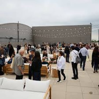 Graduates gathered at an alumni reunion.