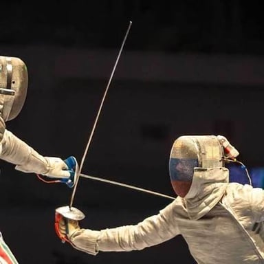 An épée fencing sword with a bell-shaped hand guard and blunt point.