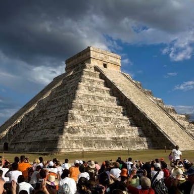 The Maya pyramid at Chichén Itzá