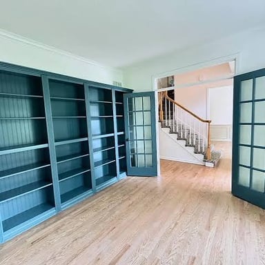 A room with freshly painted walls.